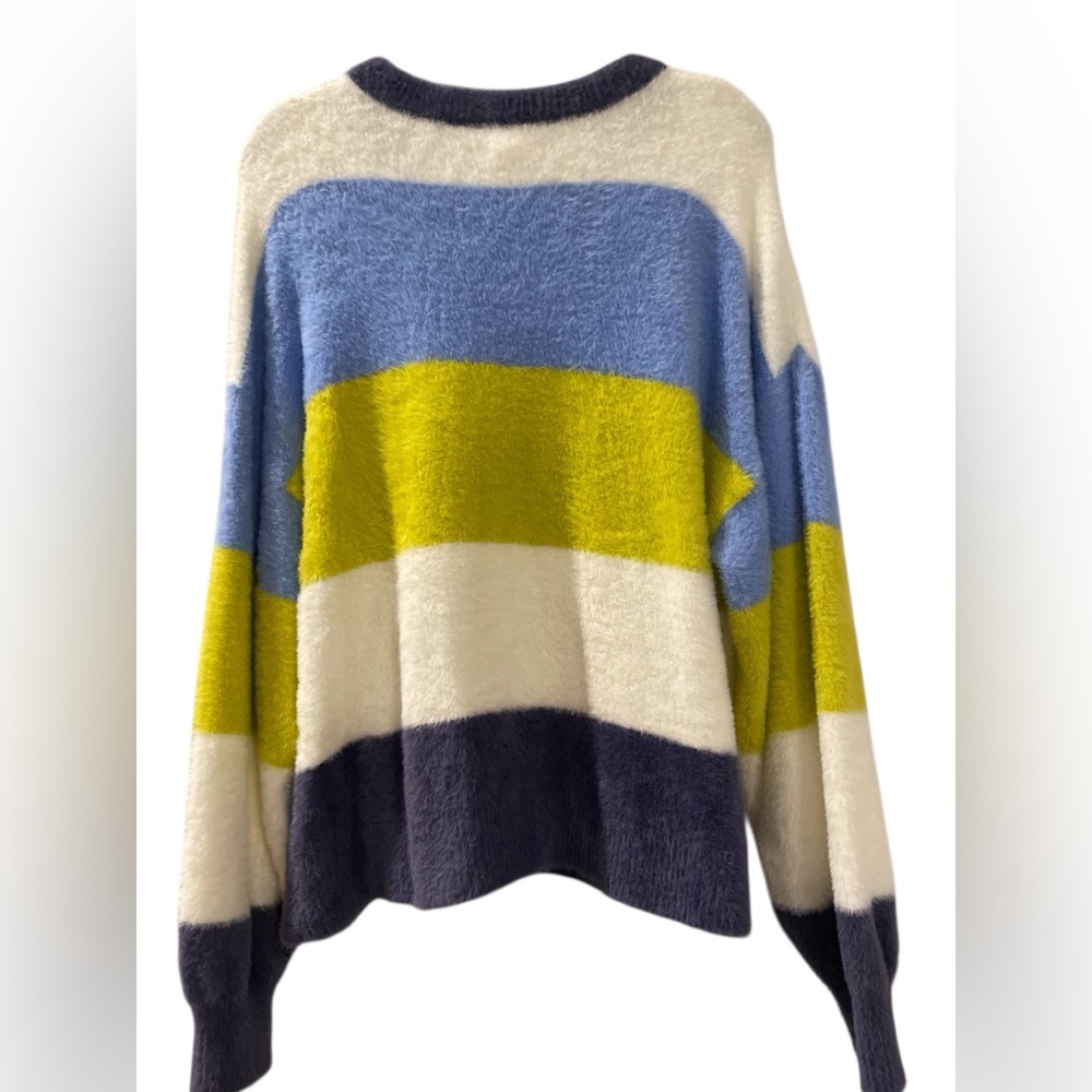 Aerie Women’s Flurry Crew Neck Sweater Oversized Small Blue, Green, and White - Picture 4 of 8